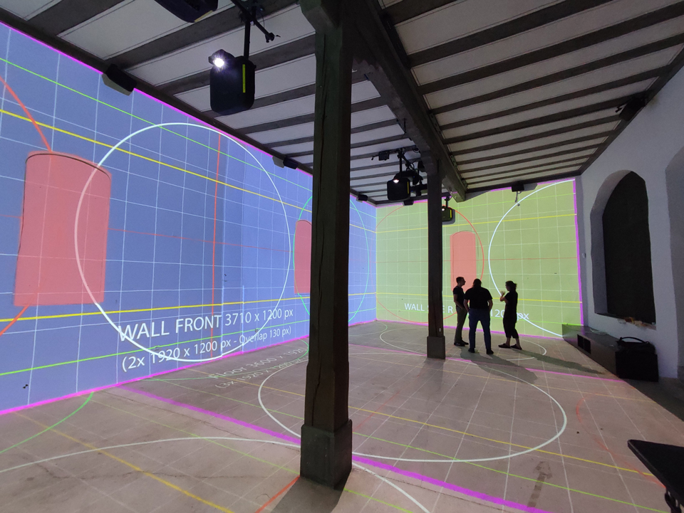 In der Hofstube im Westflügel wird der Raum für die immersive Multimedia-Inszenierung hergerichtet, Januar bis Juni 2025 In der Hofstube im Westflügel wird der Raum für die immersive Multimedia-Inszenierung hergerichtet, Januar bis Juni 2025
